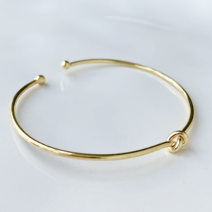 Bracelete Nó Regulável